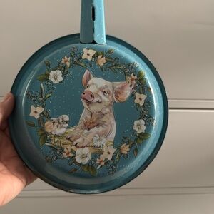 Blue Piggy Design Decorative Frying Pan